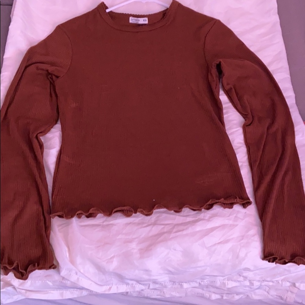 Brown long sleeve ruffle top